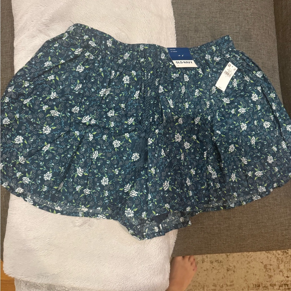 Old Navy Navy Floral Print Shorts